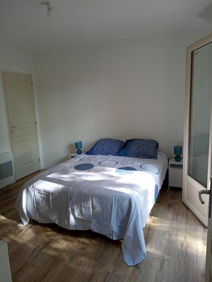 Chambre Au Calme Entouree Par La Nature. Saint-Leon-sur-Vezere Exterior photo